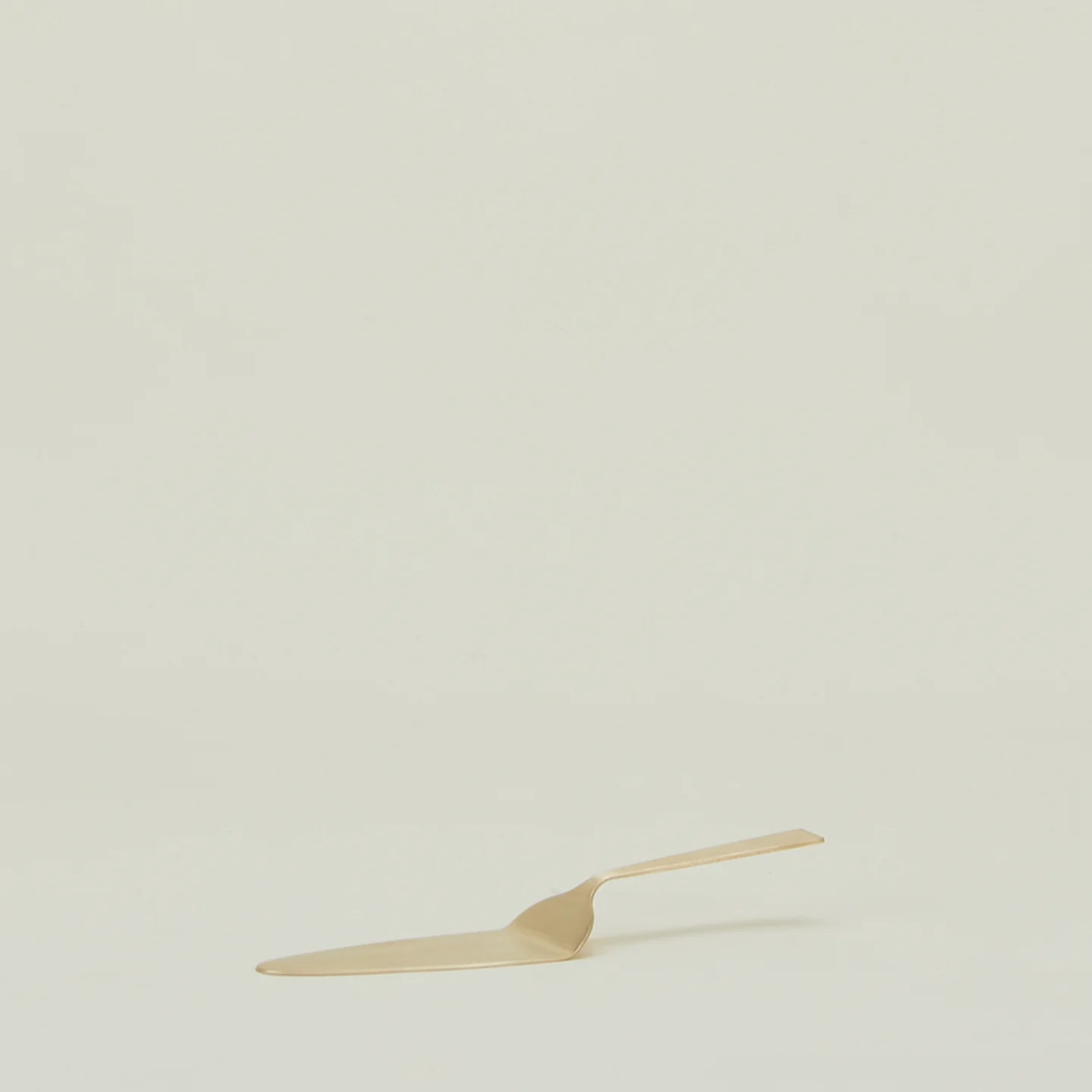 Brass Cake Server - Image 3