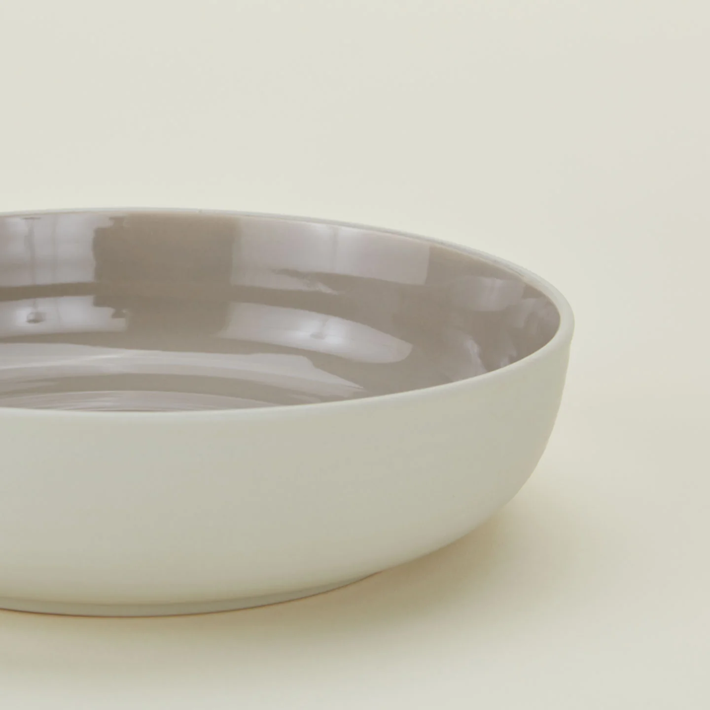 Essential Low Bowl, Set of 4 - Light Grey - Image 3