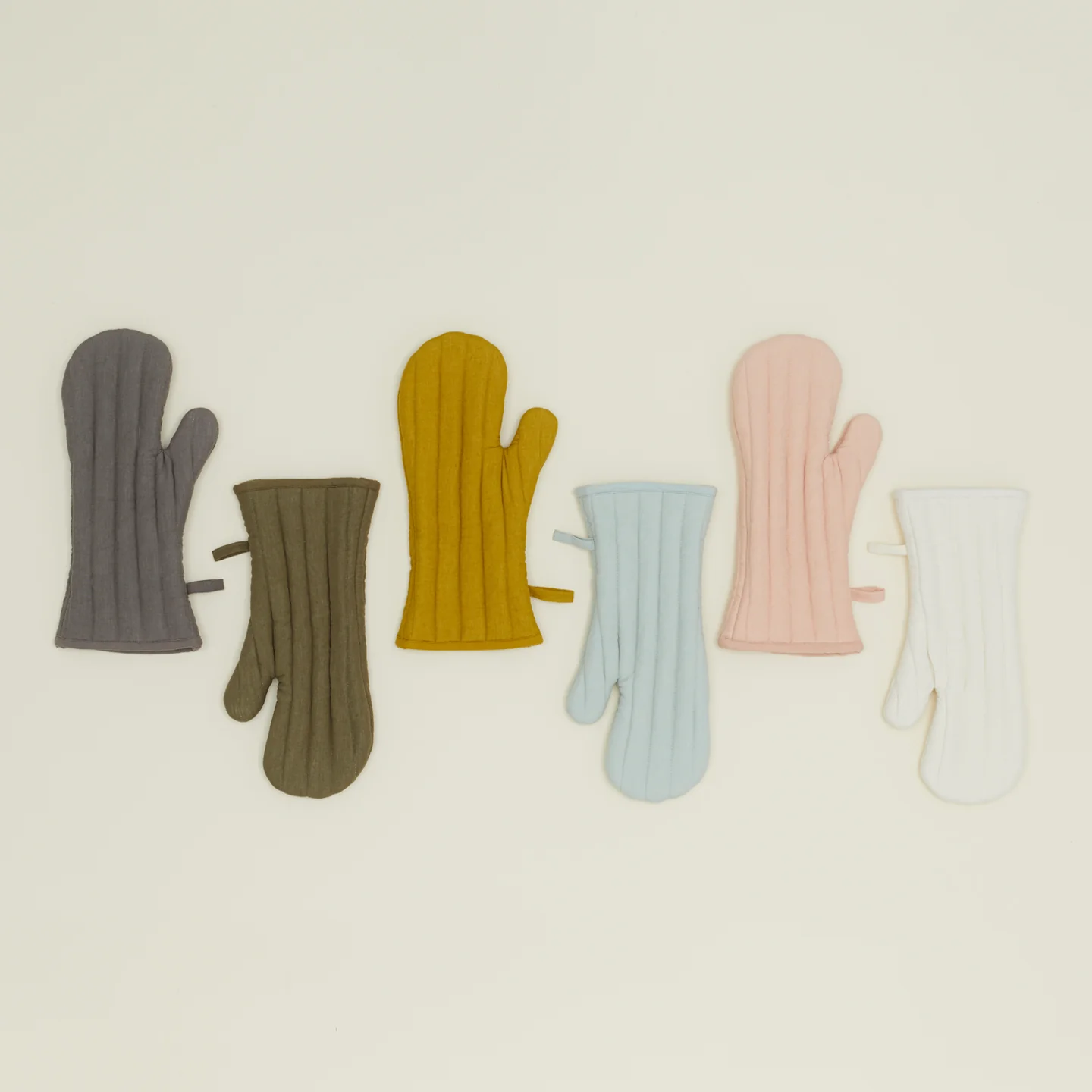 Simple Linen Oven Mitt - Ivory - Image 3